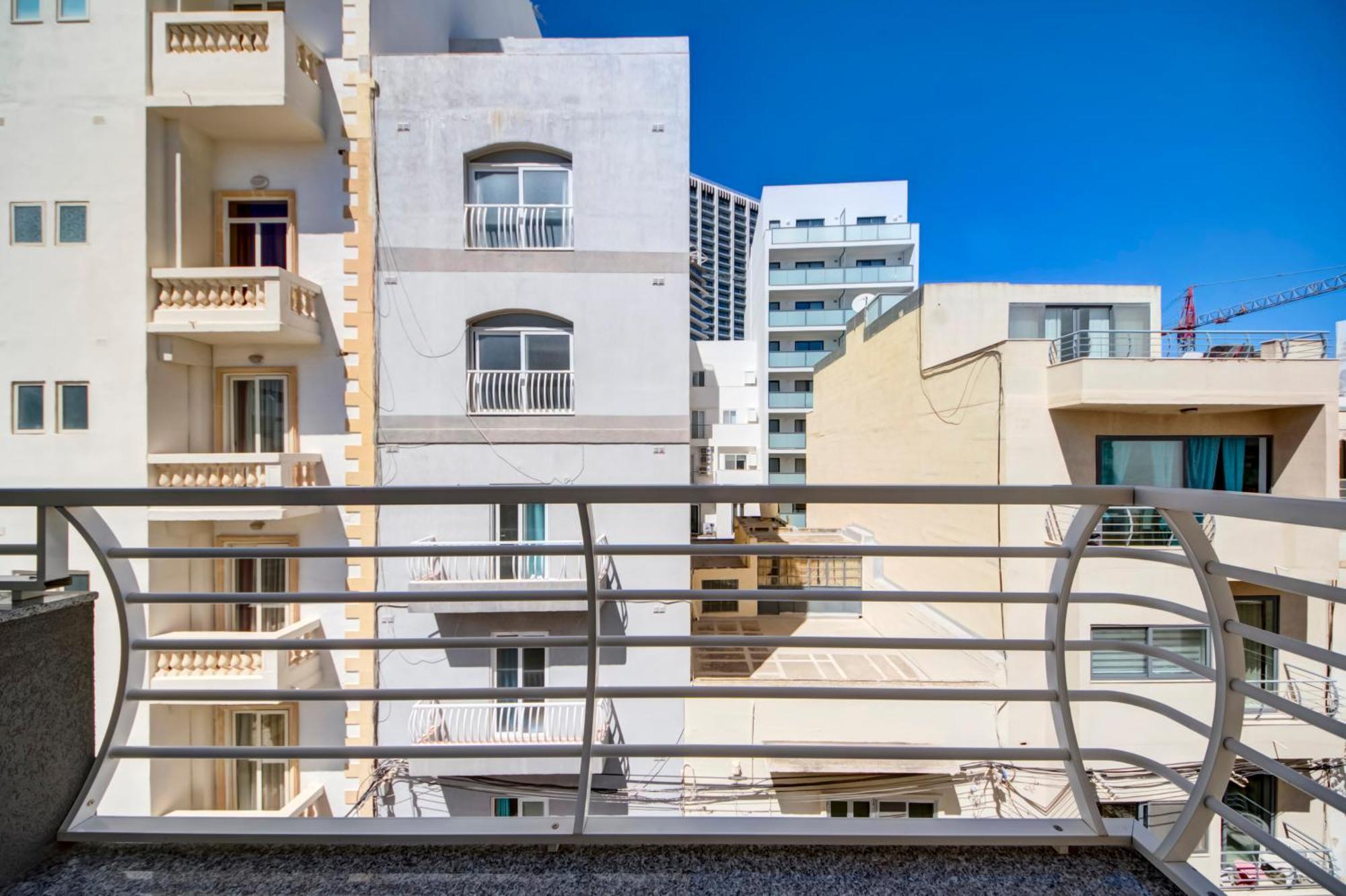 Modern 2Br Apt With Balconies In St Julians, Paceville - Apt 5 By Vaganza San Julián Exterior foto